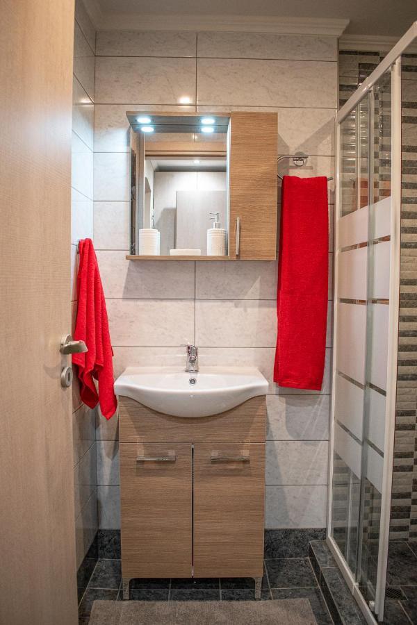 Comfortable apartment near Athens Airport!! Spáta Exterior foto